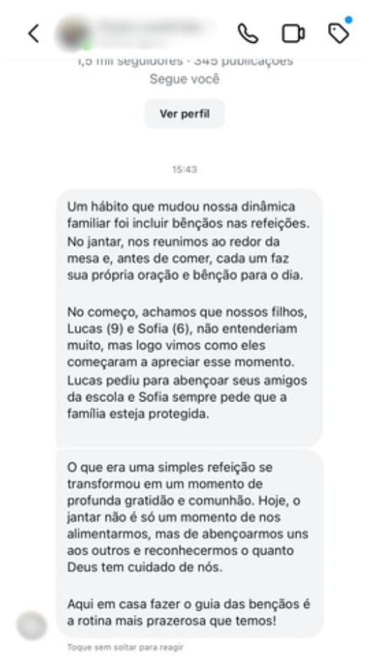 Depoimento de família em oração